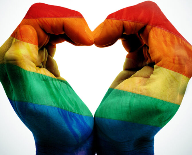 Підпис маніфесту про захист прав ЛГБТ
